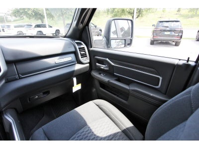 2026 RAM 3500 Big Horn Lone Star 4x4 Crew Cab 8' Box