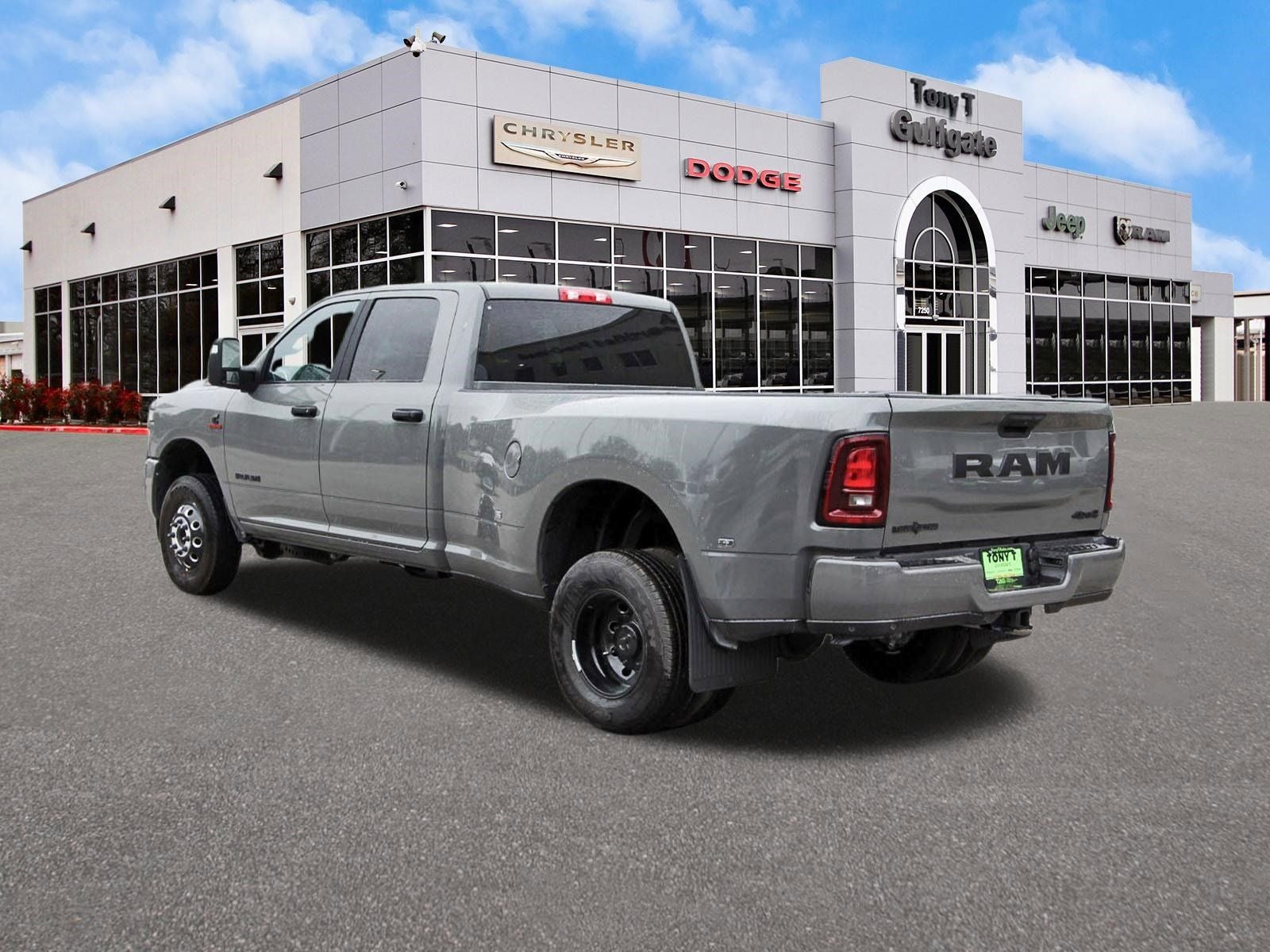 2026 RAM 3500 Big Horn Lone Star 4x4 Crew Cab 8' Box