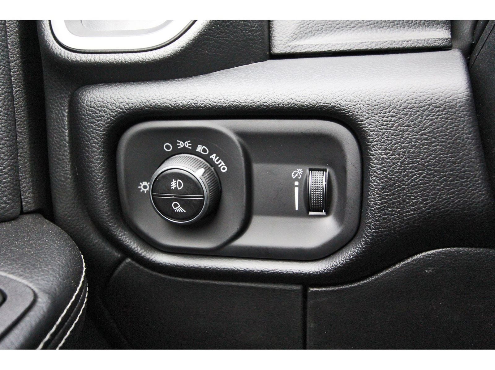 2026 RAM 3500 Big Horn Lone Star 4x4 Crew Cab 8' Box