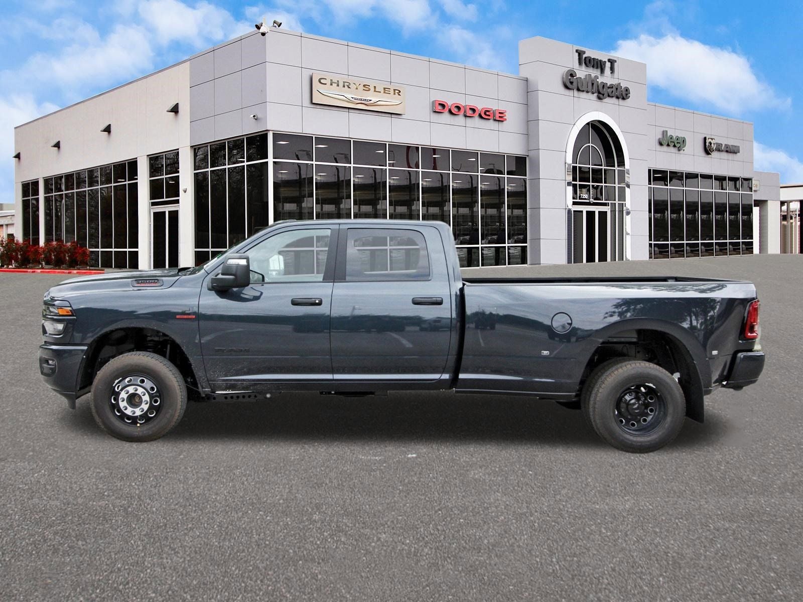 2026 RAM 3500 Big Horn Lone Star 4x4 Crew Cab 8' Box