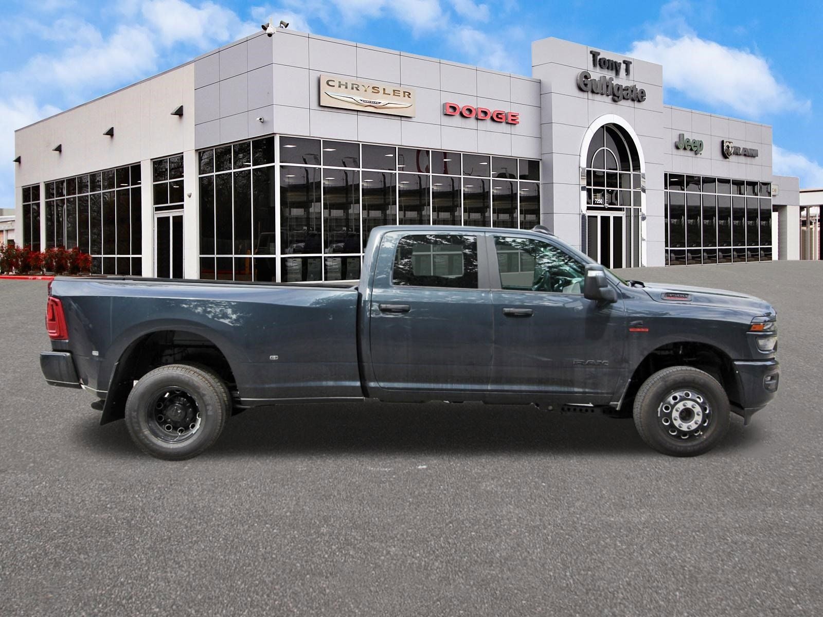 2026 RAM 3500 Big Horn Lone Star 4x4 Crew Cab 8' Box