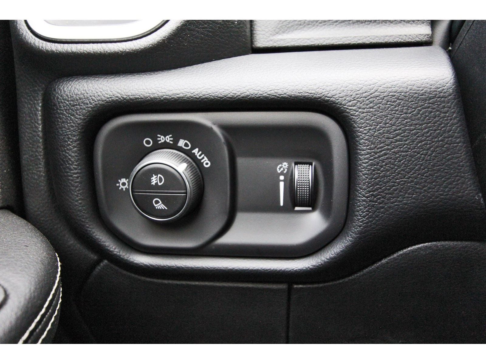 2026 RAM 3500 Big Horn Lone Star 4x4 Crew Cab 8' Box