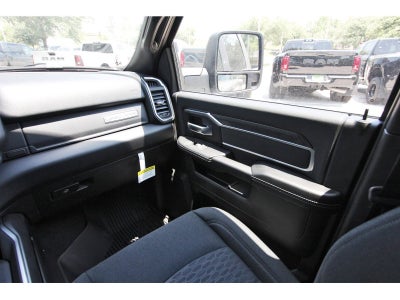 2026 RAM 3500 Big Horn Lone Star 4x4 Crew Cab 8' Box