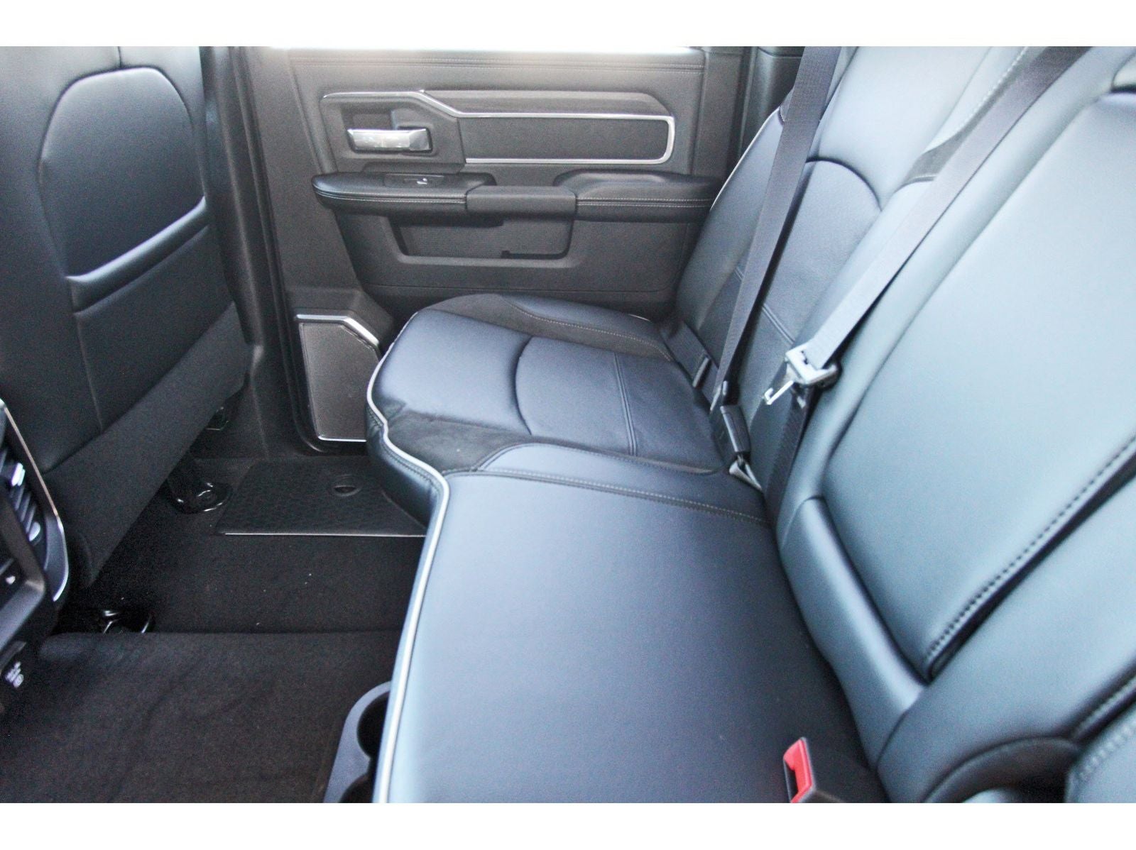 2026 RAM 3500 Laramie 4x4 Crew Cab 8' Box