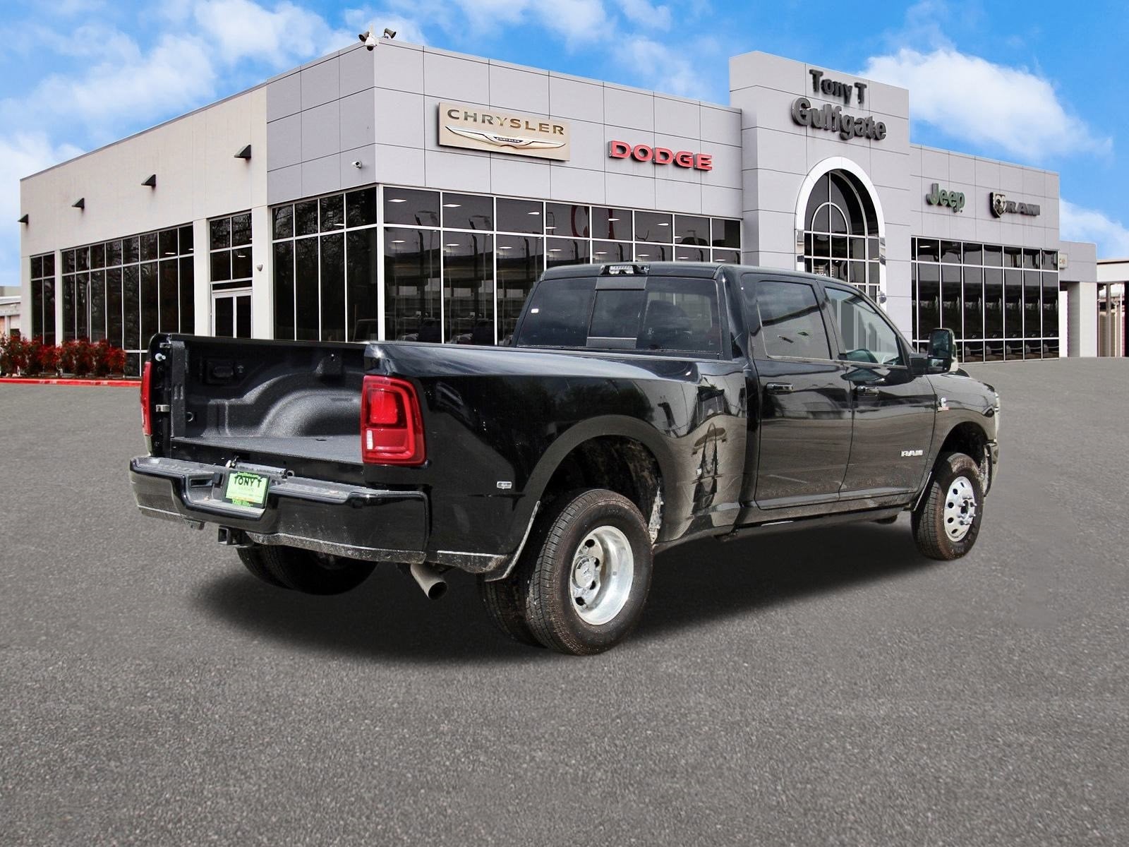 2026 RAM 3500 Laramie 4x4 Crew Cab 8' Box