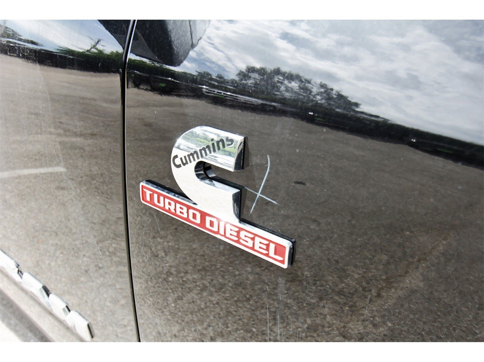 2026 RAM 3500 Laramie 4x4 Crew Cab 8' Box