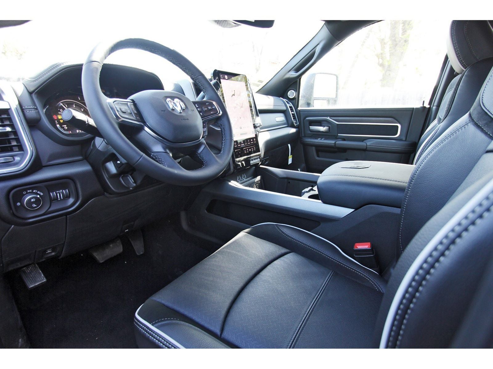 2026 RAM 3500 Laramie 4x4 Crew Cab 8' Box