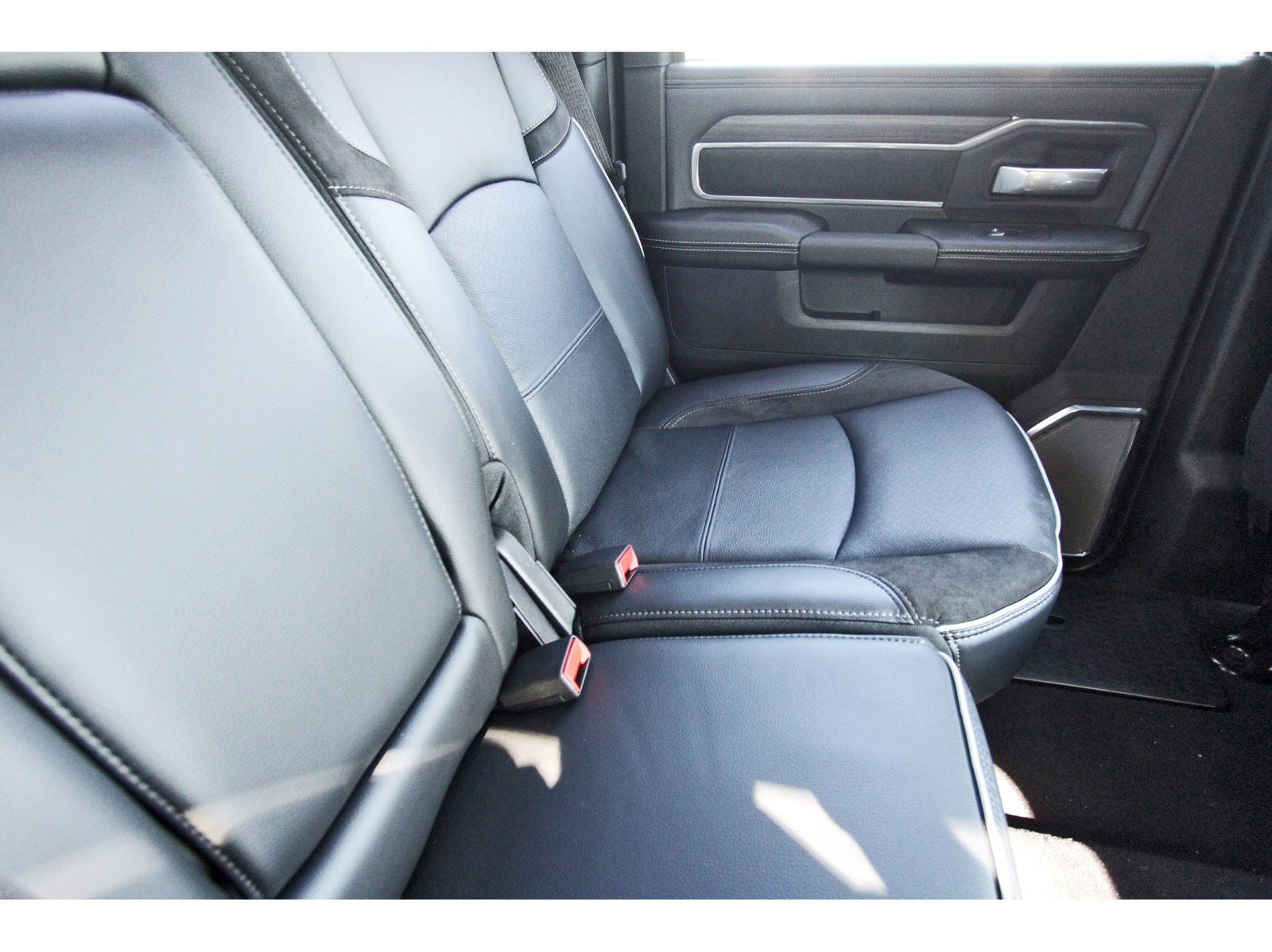 2026 RAM 3500 Laramie 4x4 Crew Cab 8' Box