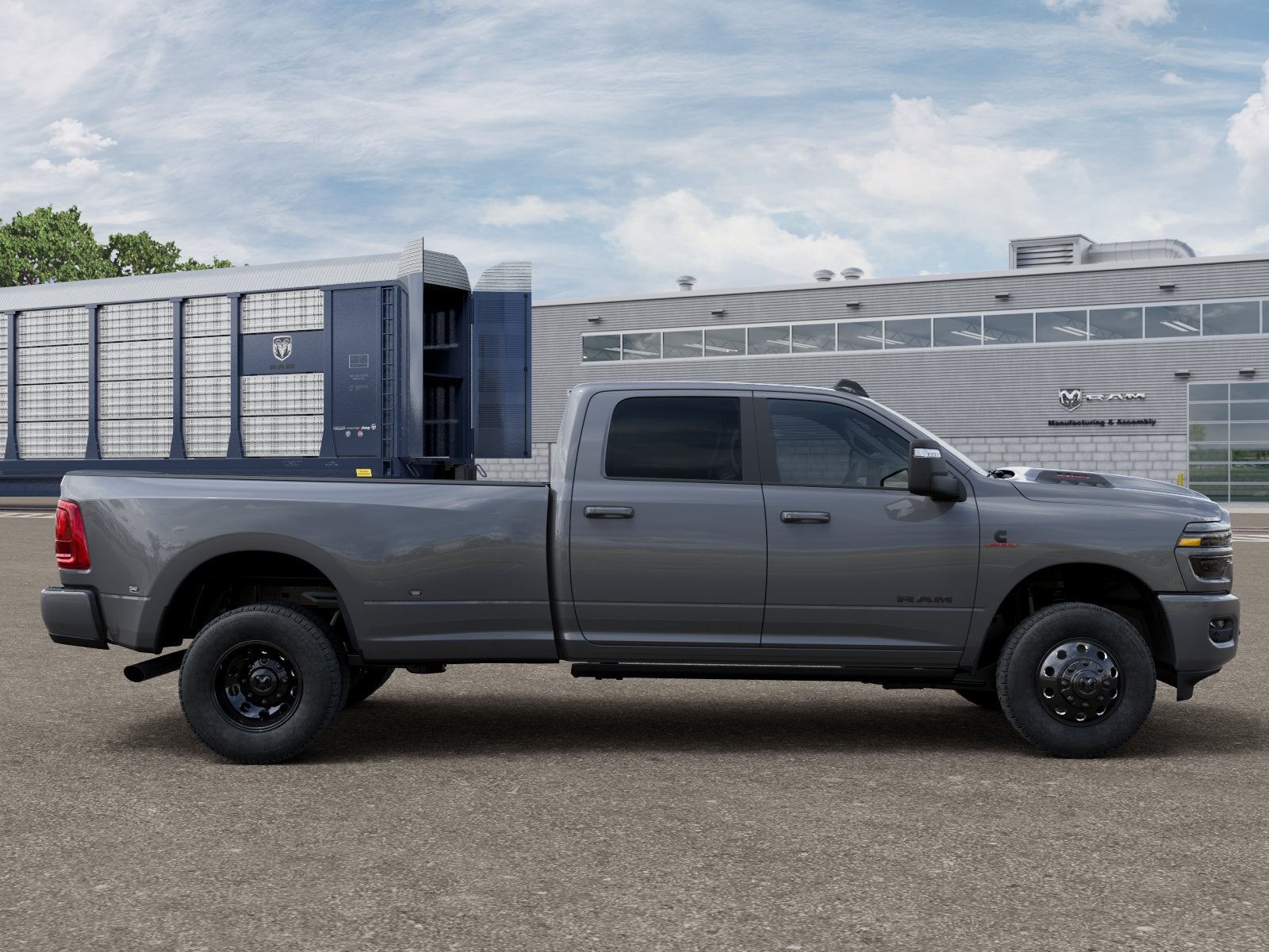 2026 RAM 3500 Laramie 4x4 Crew Cab 8' Box