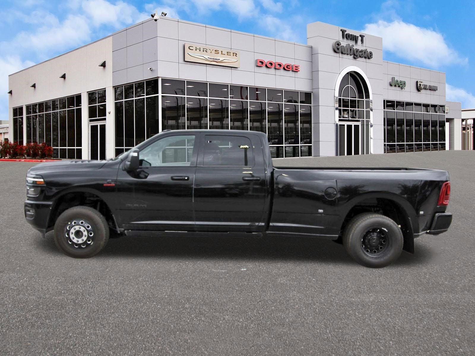 2026 RAM 3500 Laramie 4x4 Crew Cab 8' Box