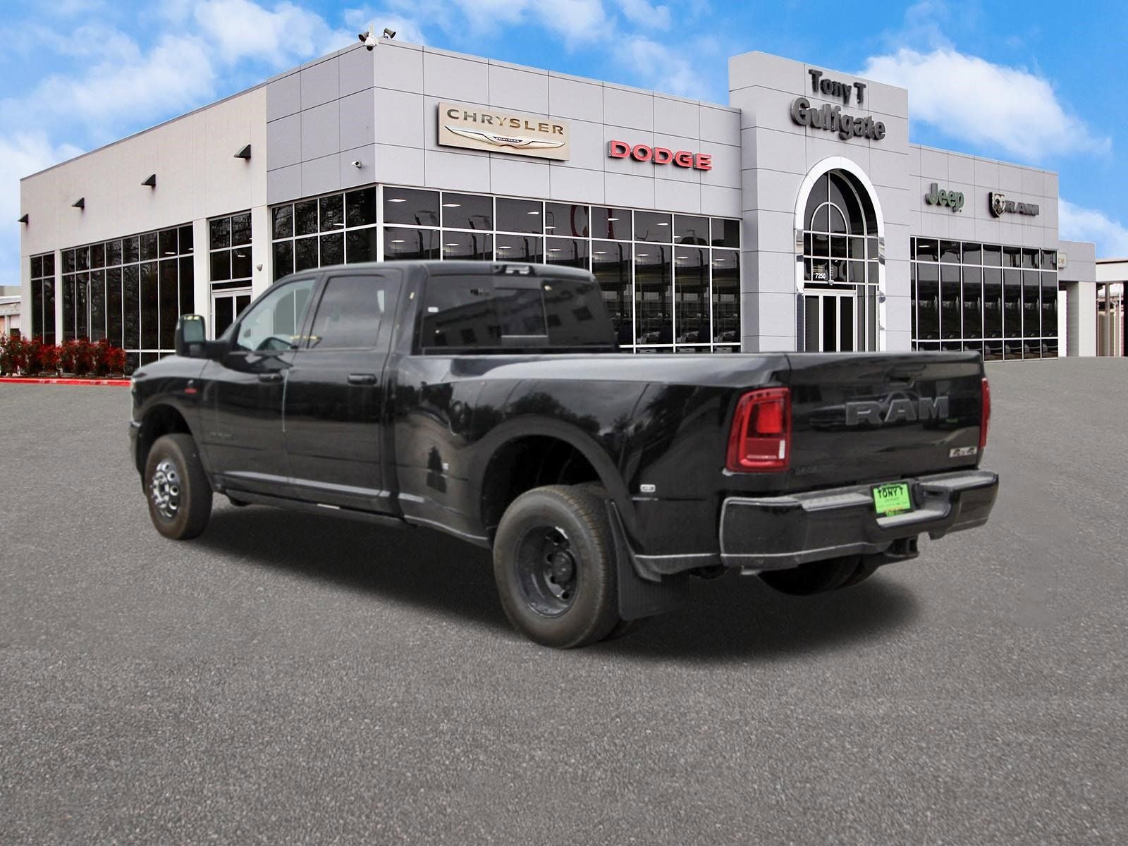 2026 RAM 3500 Laramie 4x4 Crew Cab 8' Box