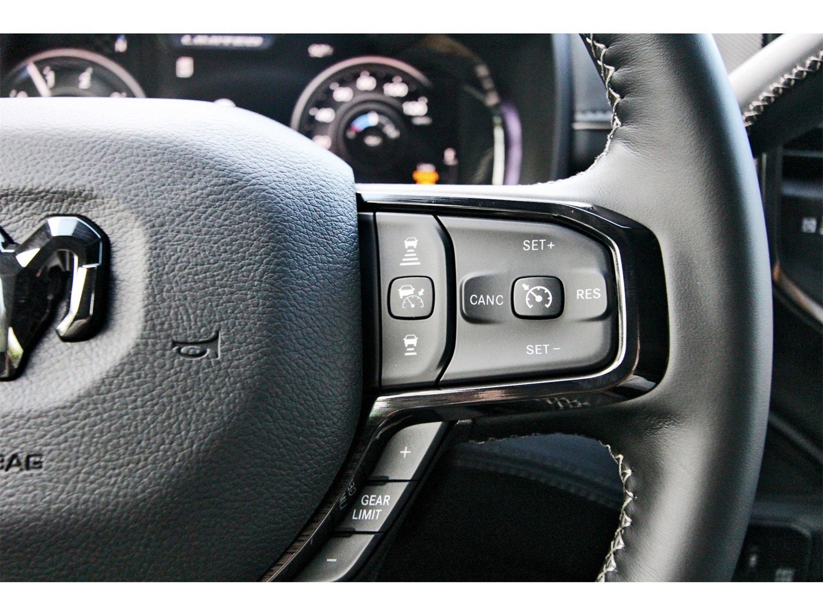 2026 RAM 3500 Limited 4x4 Mega Cab 6'4" Box