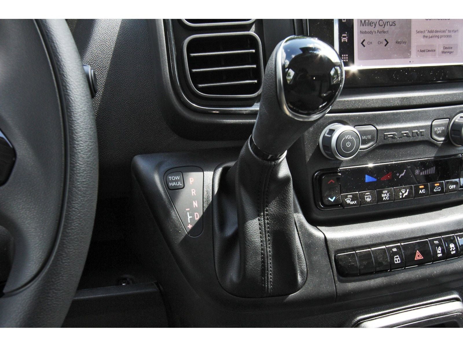 2026 RAM ProMaster 3500 High Roof Tradesman 3500 159" WB w/Pass Seat