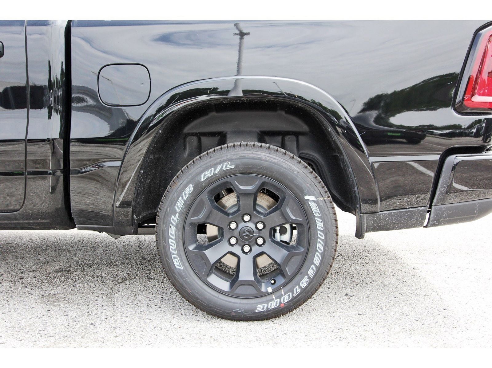 2026 RAM 1500 Big Horn/Lone Star Lone Star 4x2 Crew Cab 5'7" Box