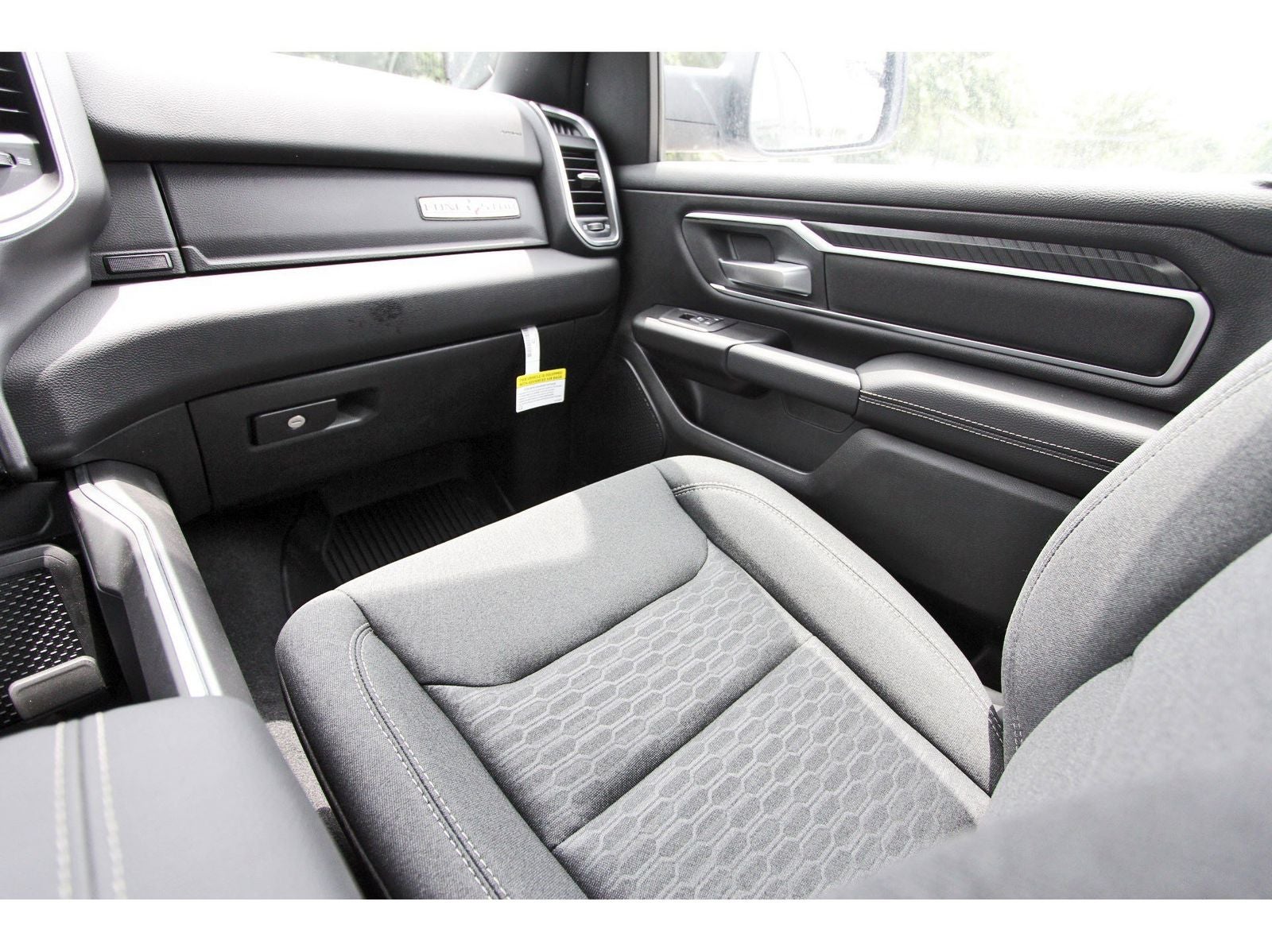 2026 RAM 1500 Big Horn/Lone Star Lone Star 4x2 Crew Cab 5'7" Box
