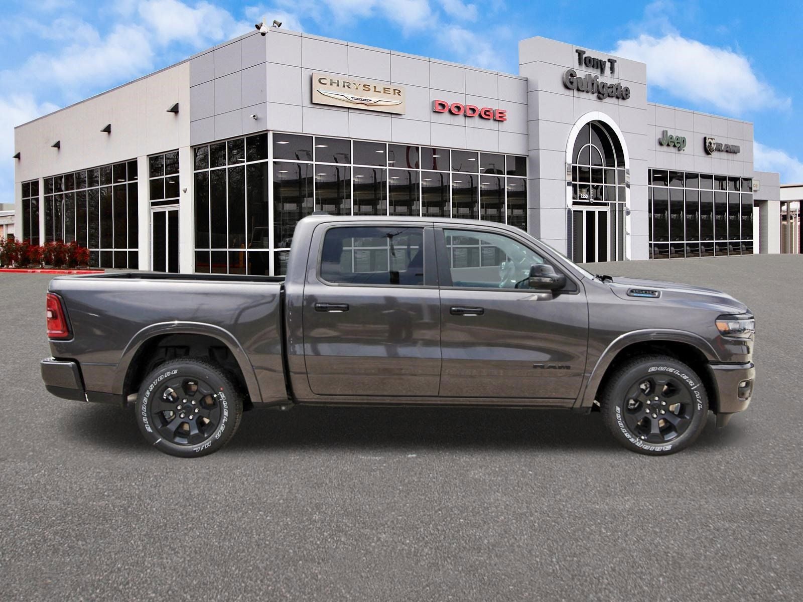 2026 RAM 1500 Big Horn/Lone Star Lone Star 4x2 Crew Cab 5'7" Box