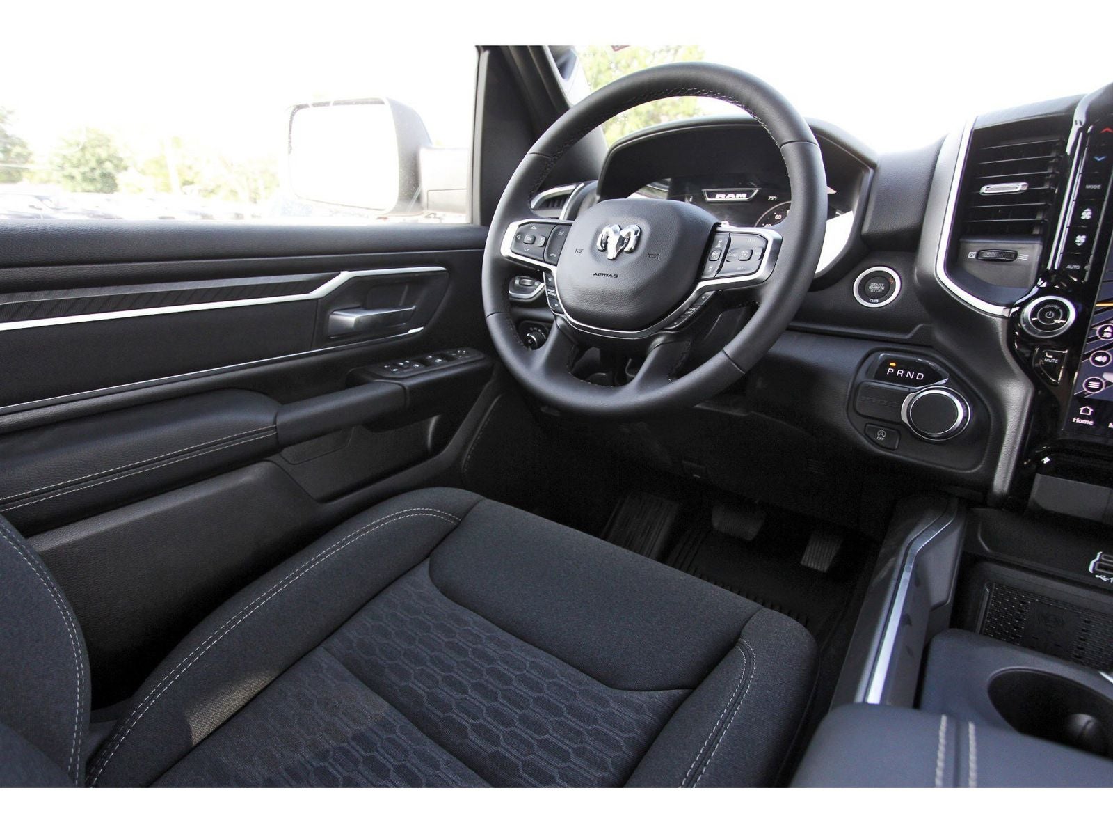 2026 RAM 1500 Big Horn/Lone Star Lone Star 4x2 Crew Cab 5'7" Box