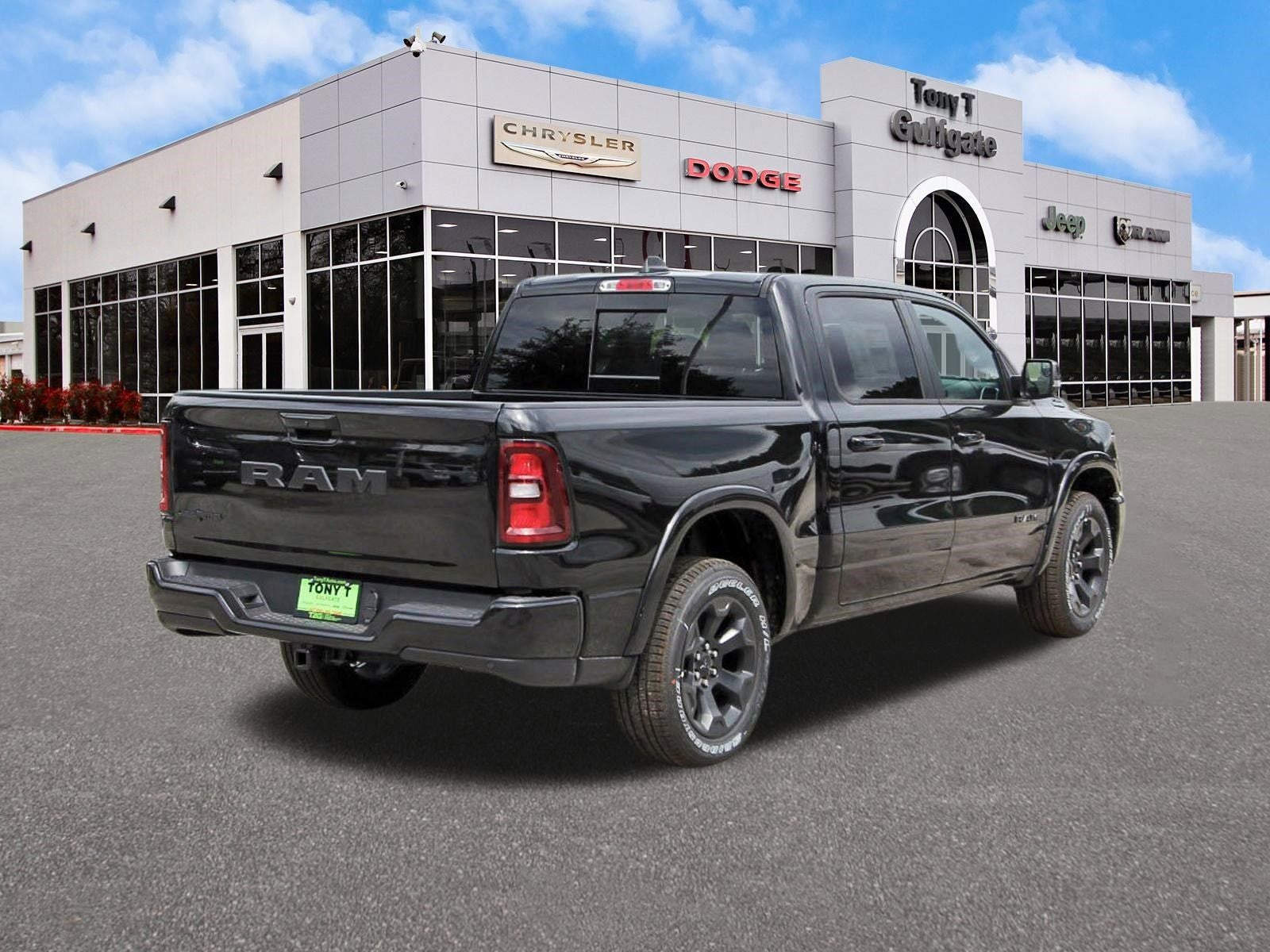 2026 RAM 1500 Big Horn/Lone Star Lone Star 4x2 Crew Cab 5'7" Box