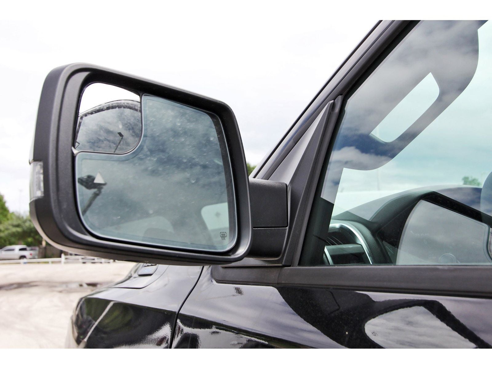 2026 RAM 1500 Big Horn/Lone Star Lone Star 4x2 Crew Cab 5'7" Box