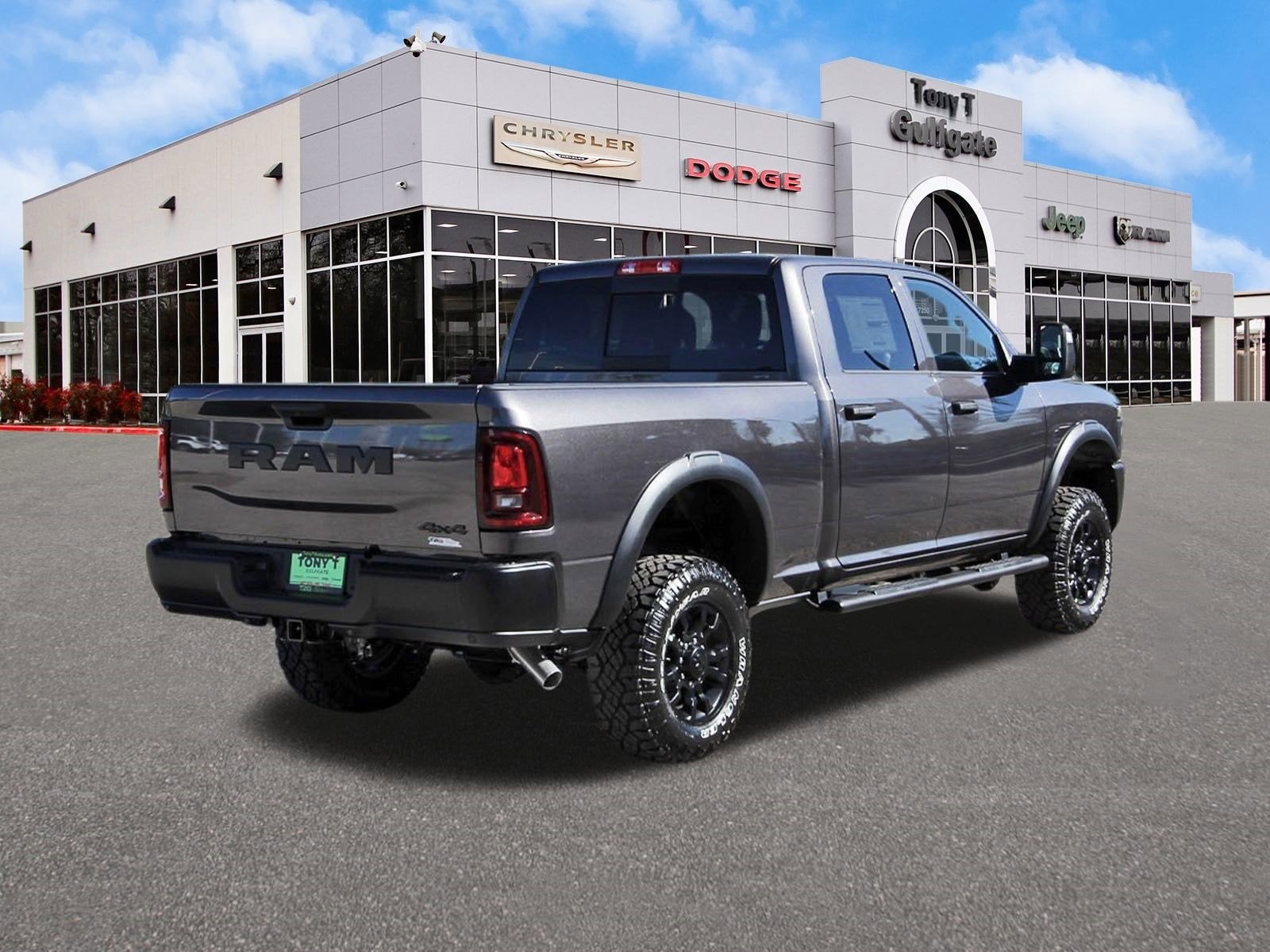 2026 RAM 2500 Tradesman 4x4 Crew Cab 6'4" Box