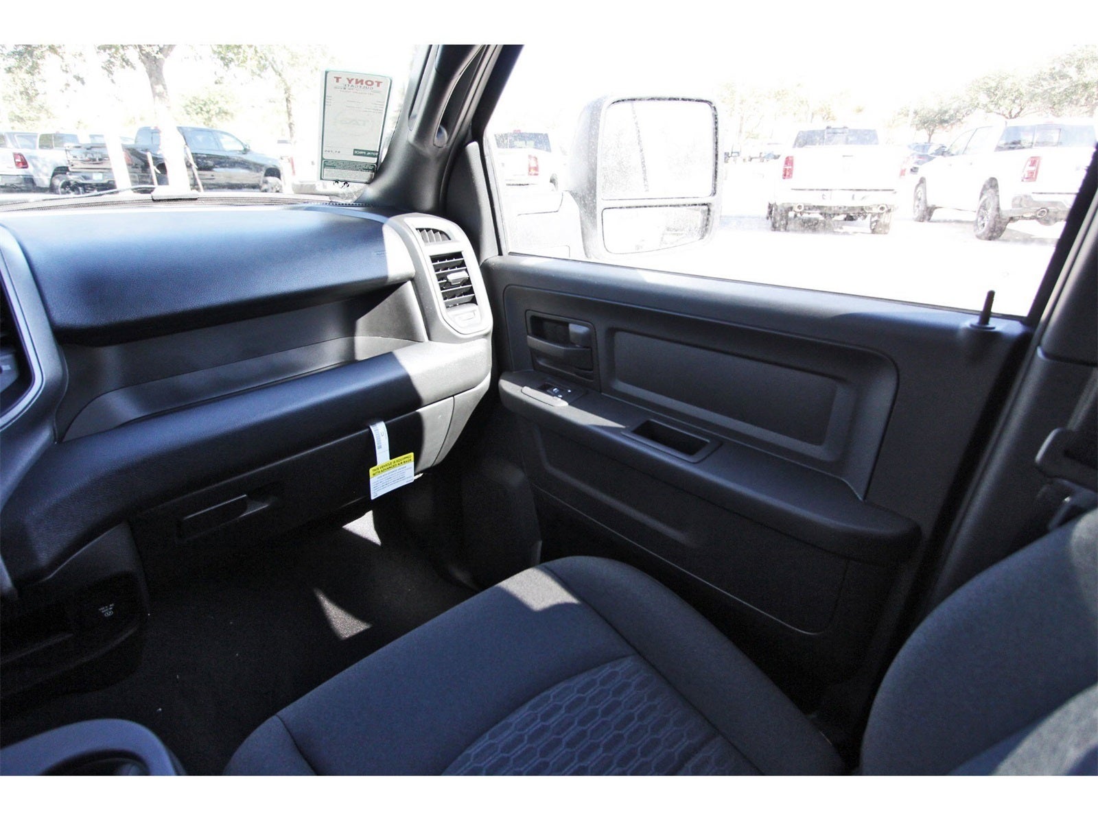 2026 RAM 2500 Tradesman 4x4 Crew Cab 6'4" Box