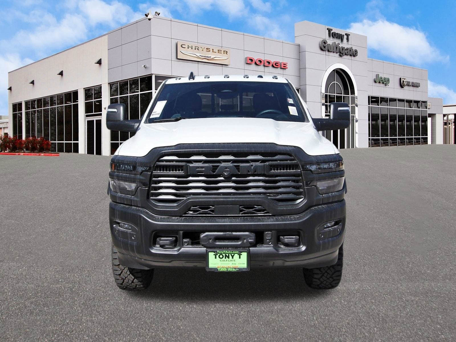 2026 RAM 2500 Tradesman 4x4 Crew Cab 6'4" Box