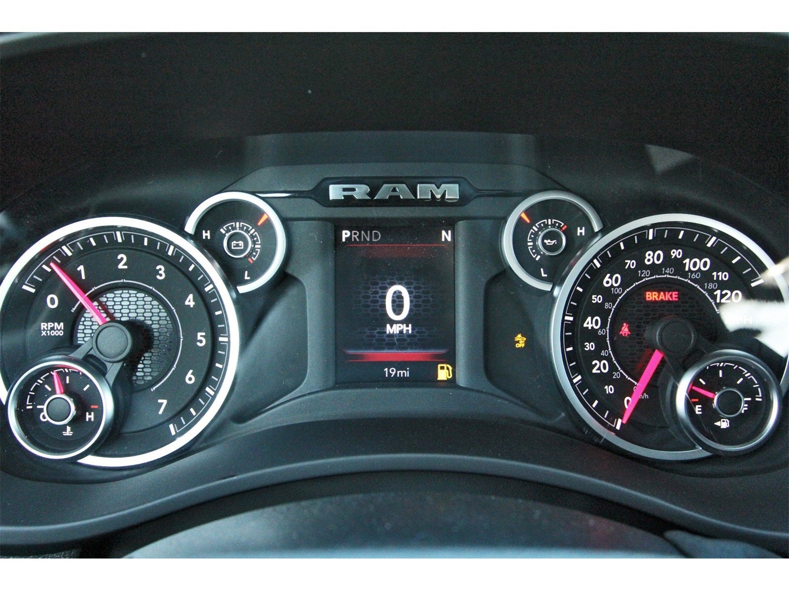 2026 RAM 2500 Tradesman 4x4 Crew Cab 6'4" Box