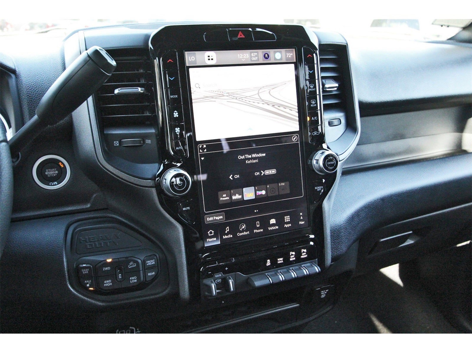 2026 RAM 2500 Tradesman 4x4 Crew Cab 6'4" Box