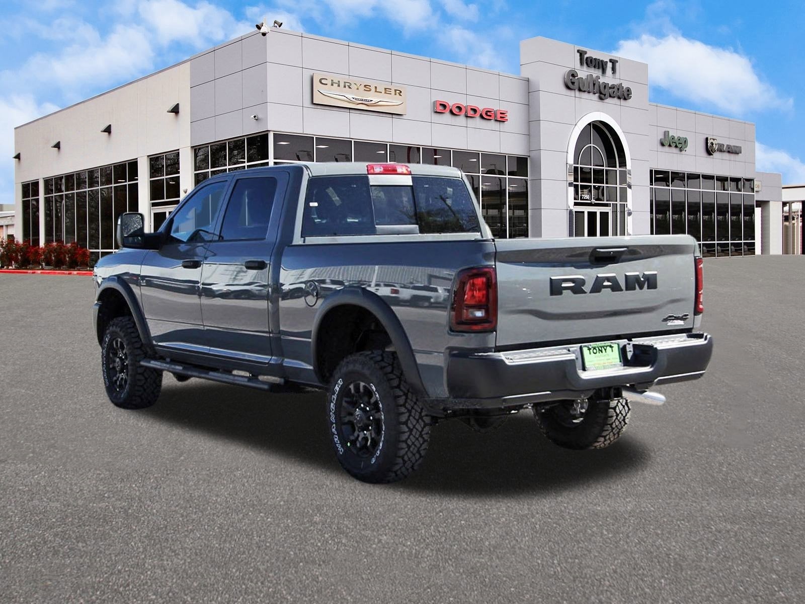 2026 RAM 2500 Tradesman 4x4 Crew Cab 6'4" Box