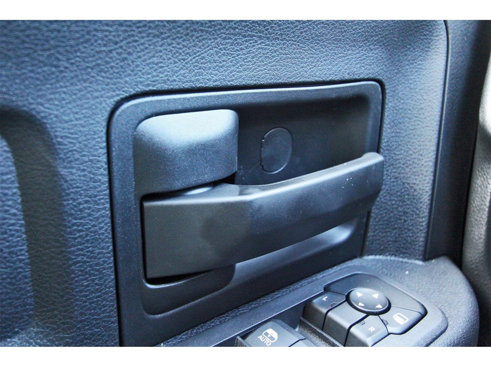 2026 RAM 2500 Tradesman 4x4 Crew Cab 6'4" Box