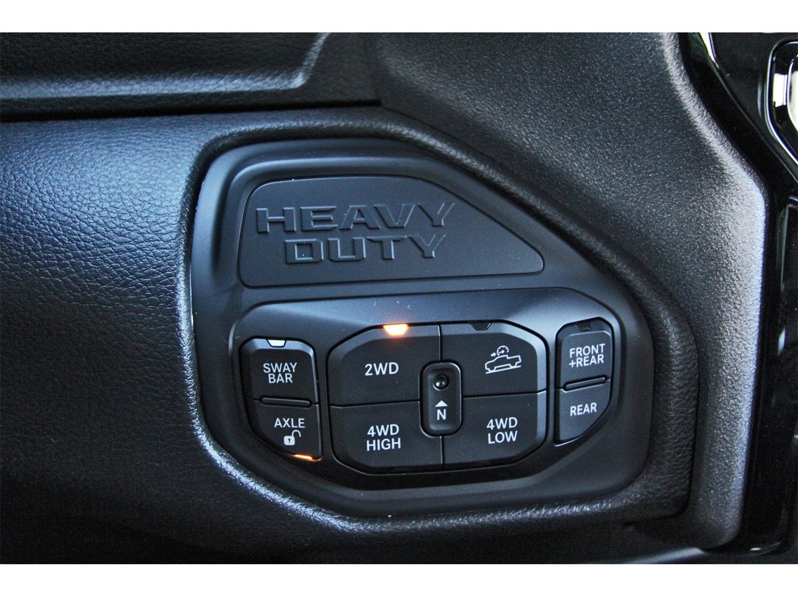 2026 RAM 2500 Tradesman 4x4 Crew Cab 6'4" Box