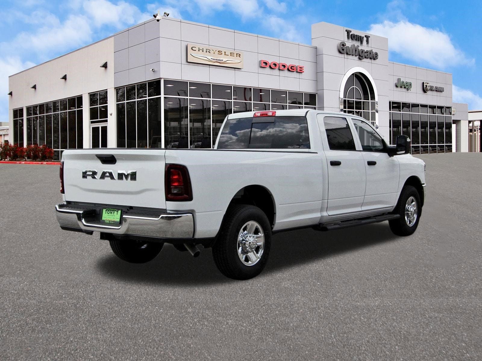 2026 RAM 2500 Tradesman 4x2 Crew Cab 8' Box