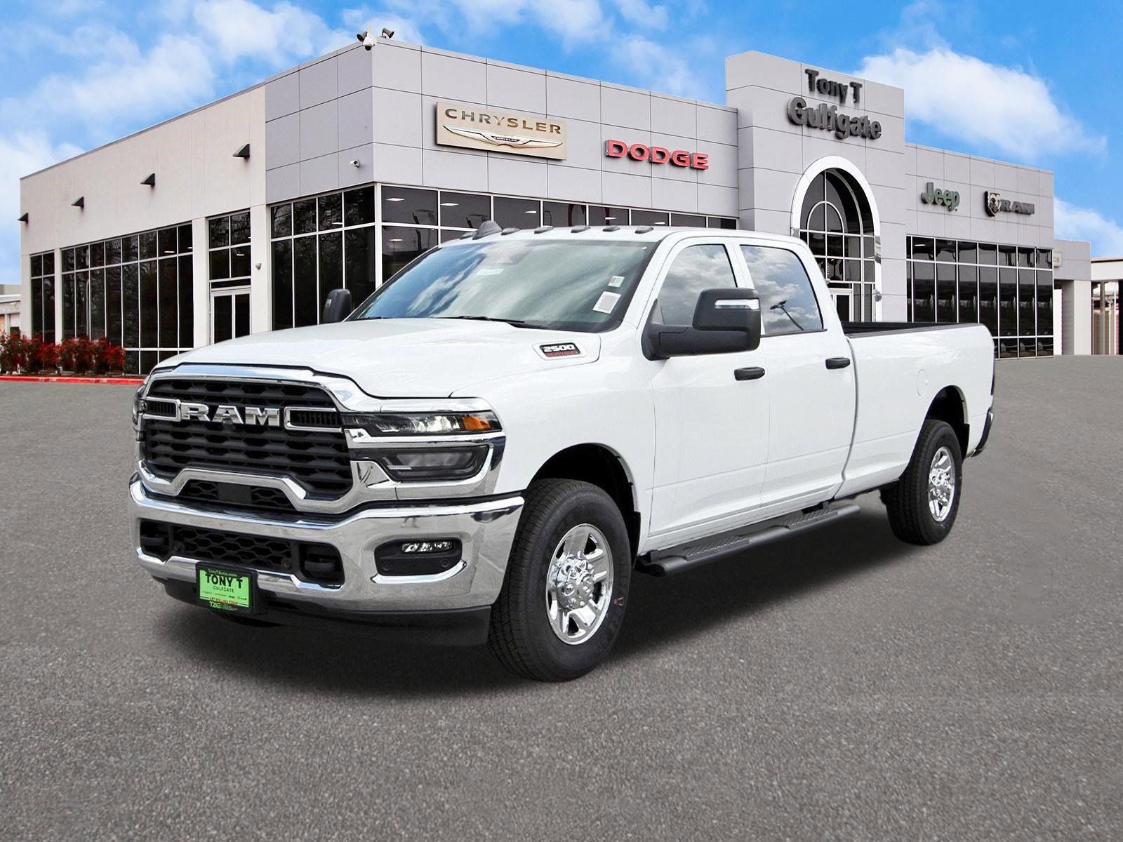 2026 RAM 2500 Tradesman 4x2 Crew Cab 8' Box