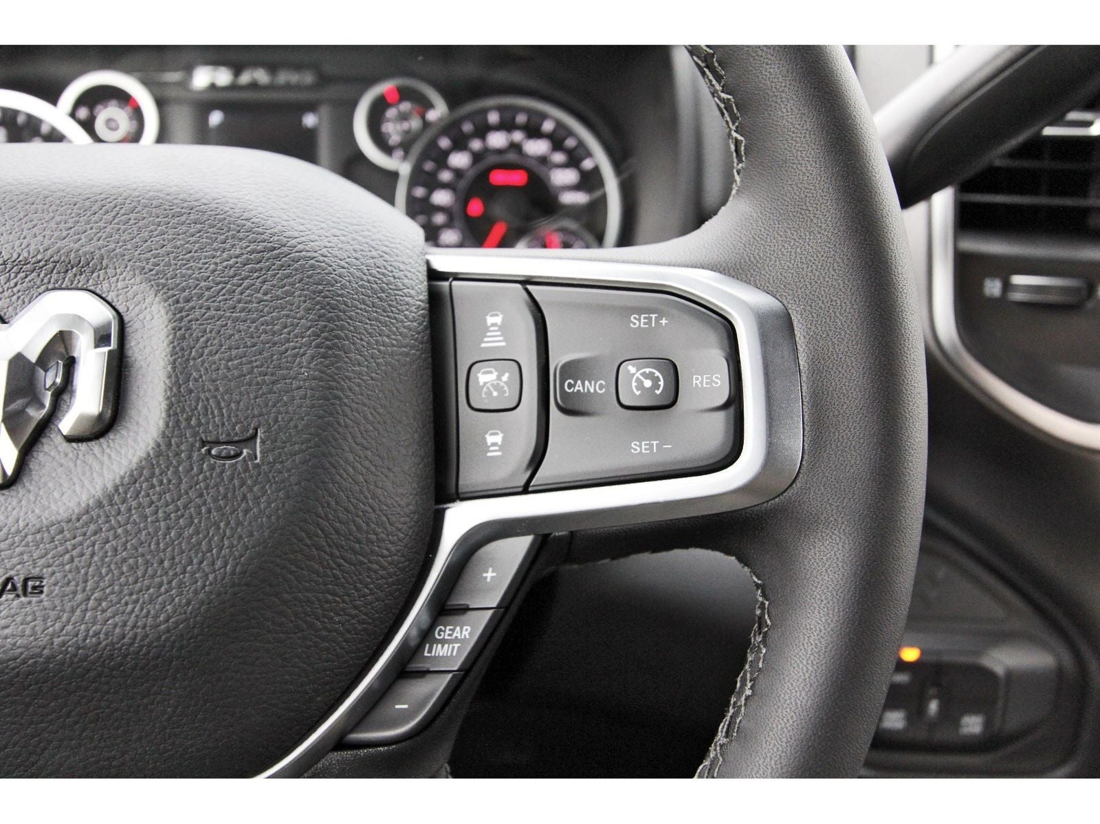 2026 RAM 2500 Big Horn Lone Star 4x4 Crew Cab 6'4" Box