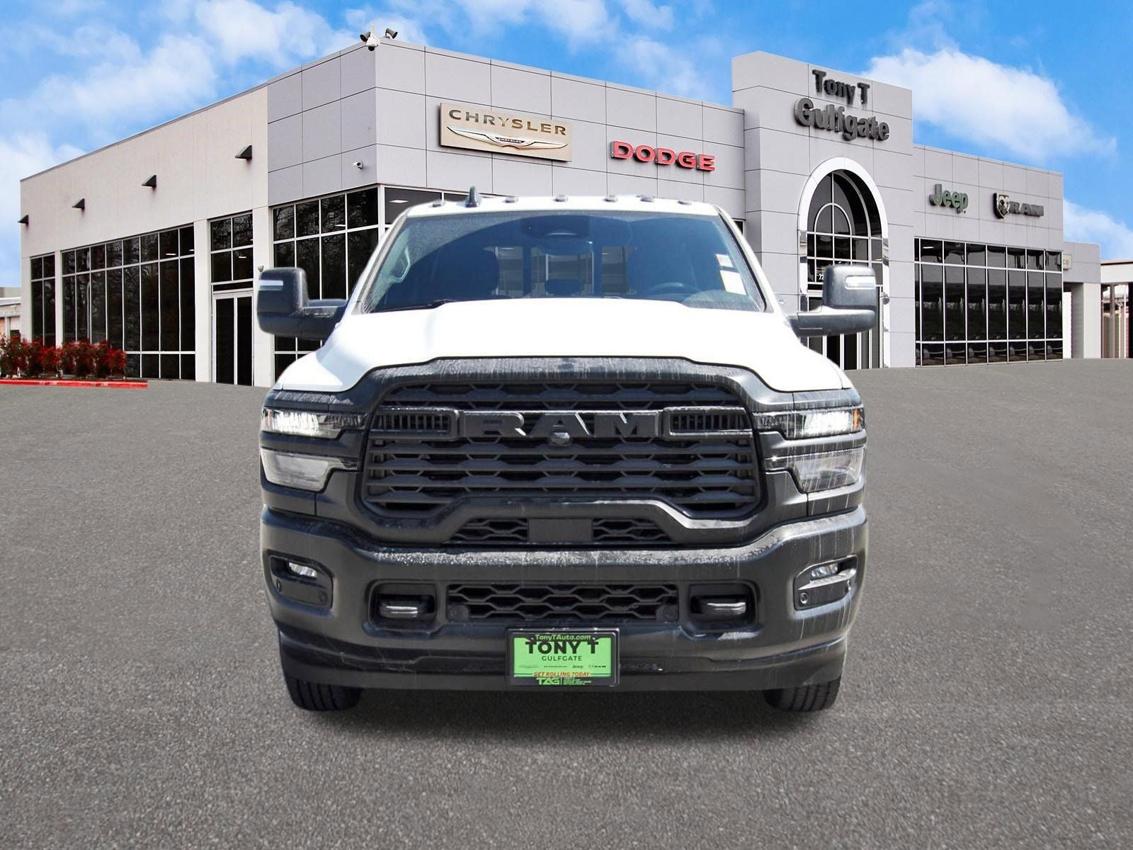 2026 RAM 2500 Tradesman 4x4 Crew Cab 8' Box