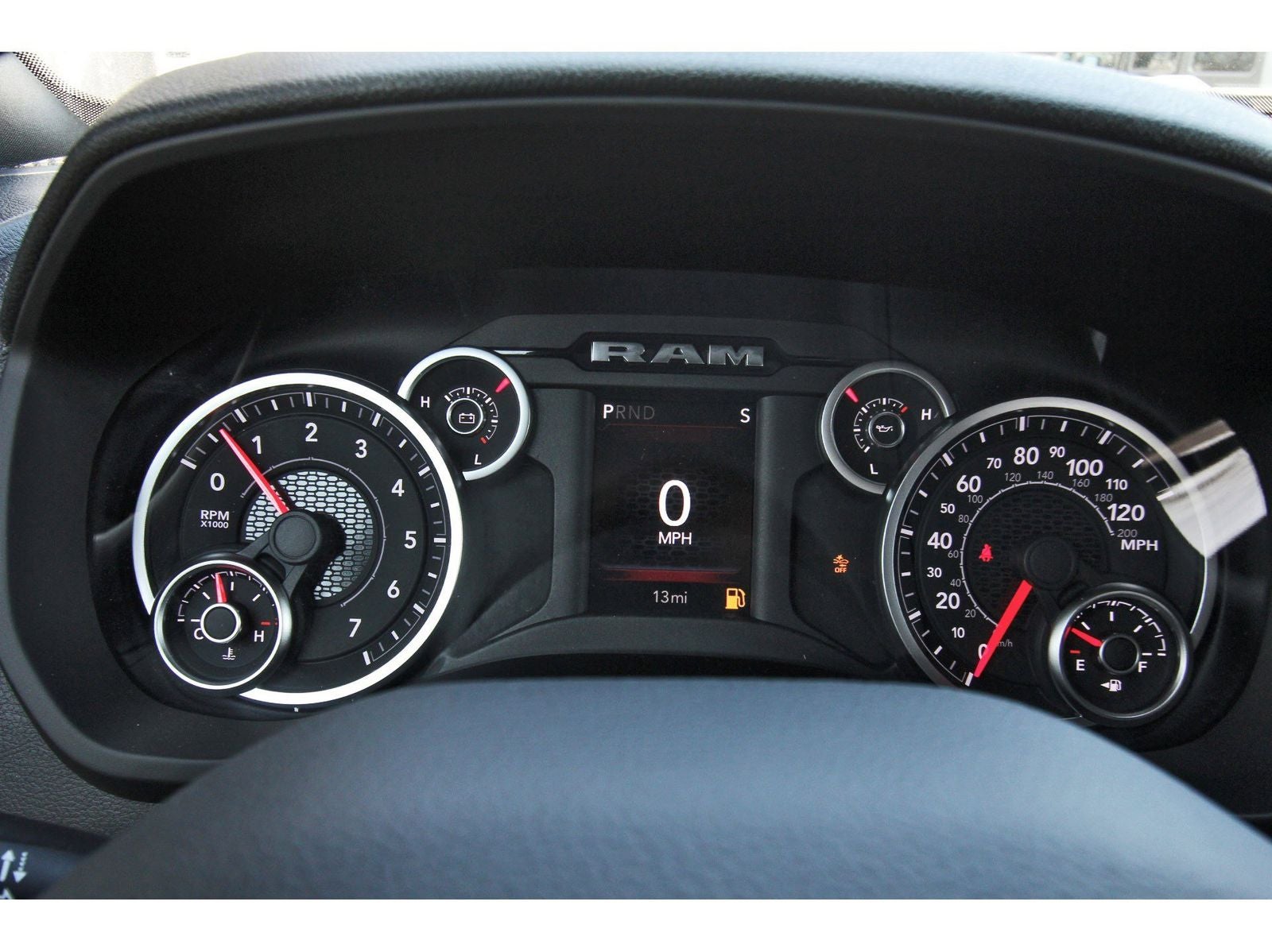 2026 RAM 2500 Tradesman 4x4 Crew Cab 8' Box