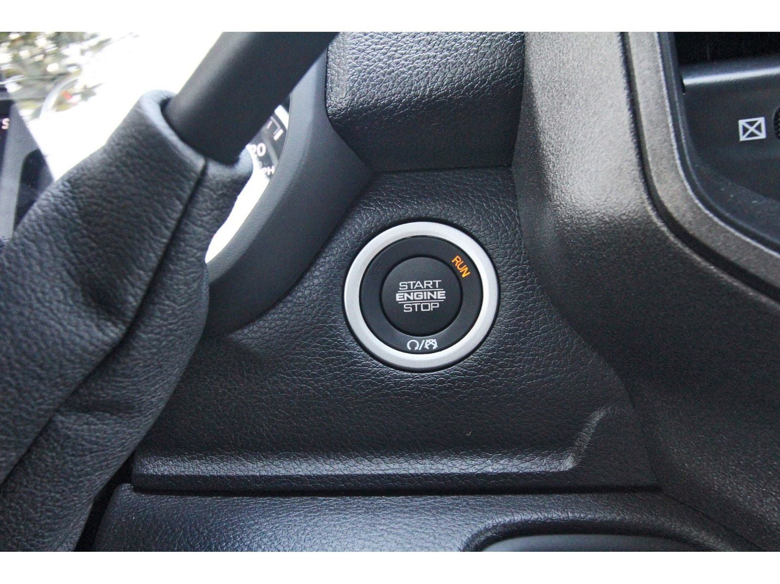 2026 RAM 2500 Tradesman 4x4 Crew Cab 8' Box