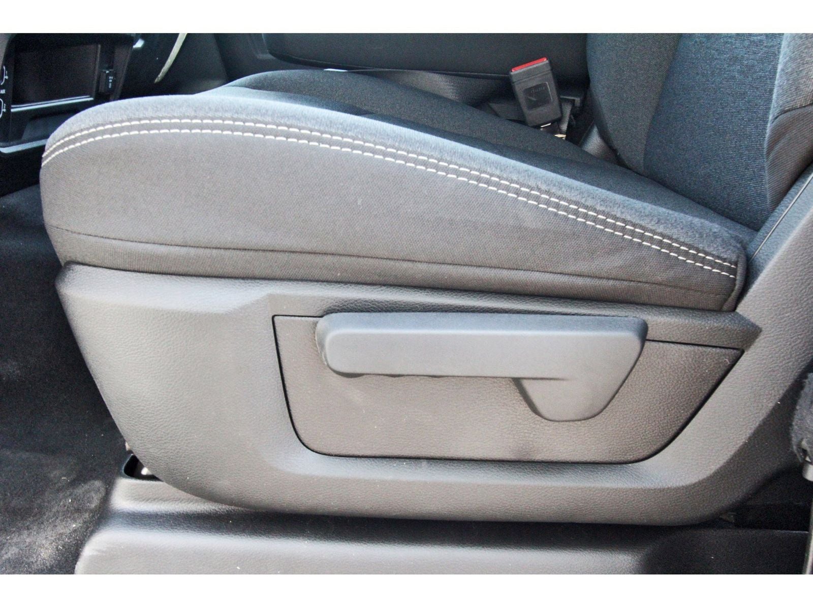 2026 RAM 2500 Tradesman 4x4 Crew Cab 8' Box