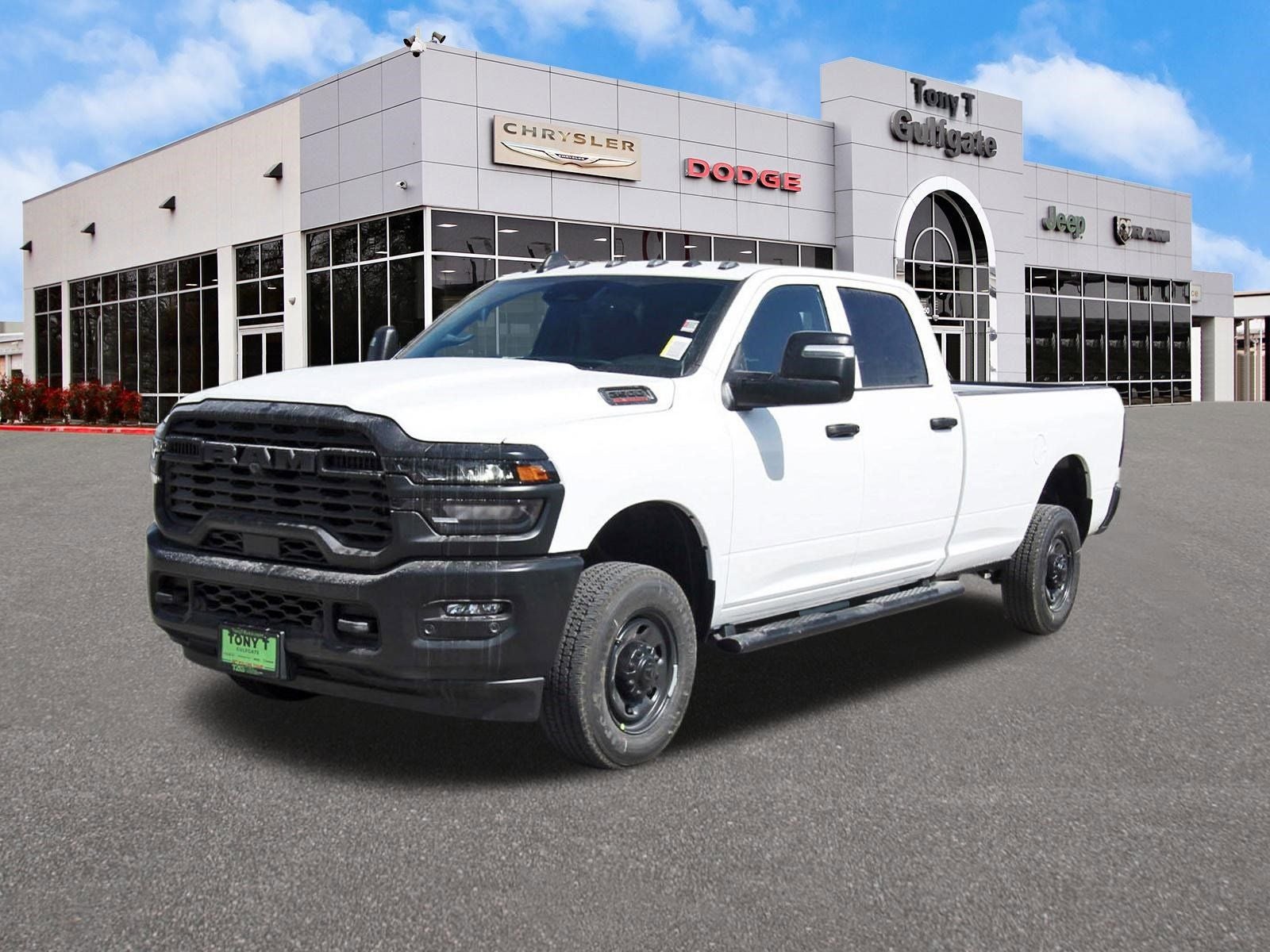 2026 RAM 2500 Tradesman 4x4 Crew Cab 8' Box