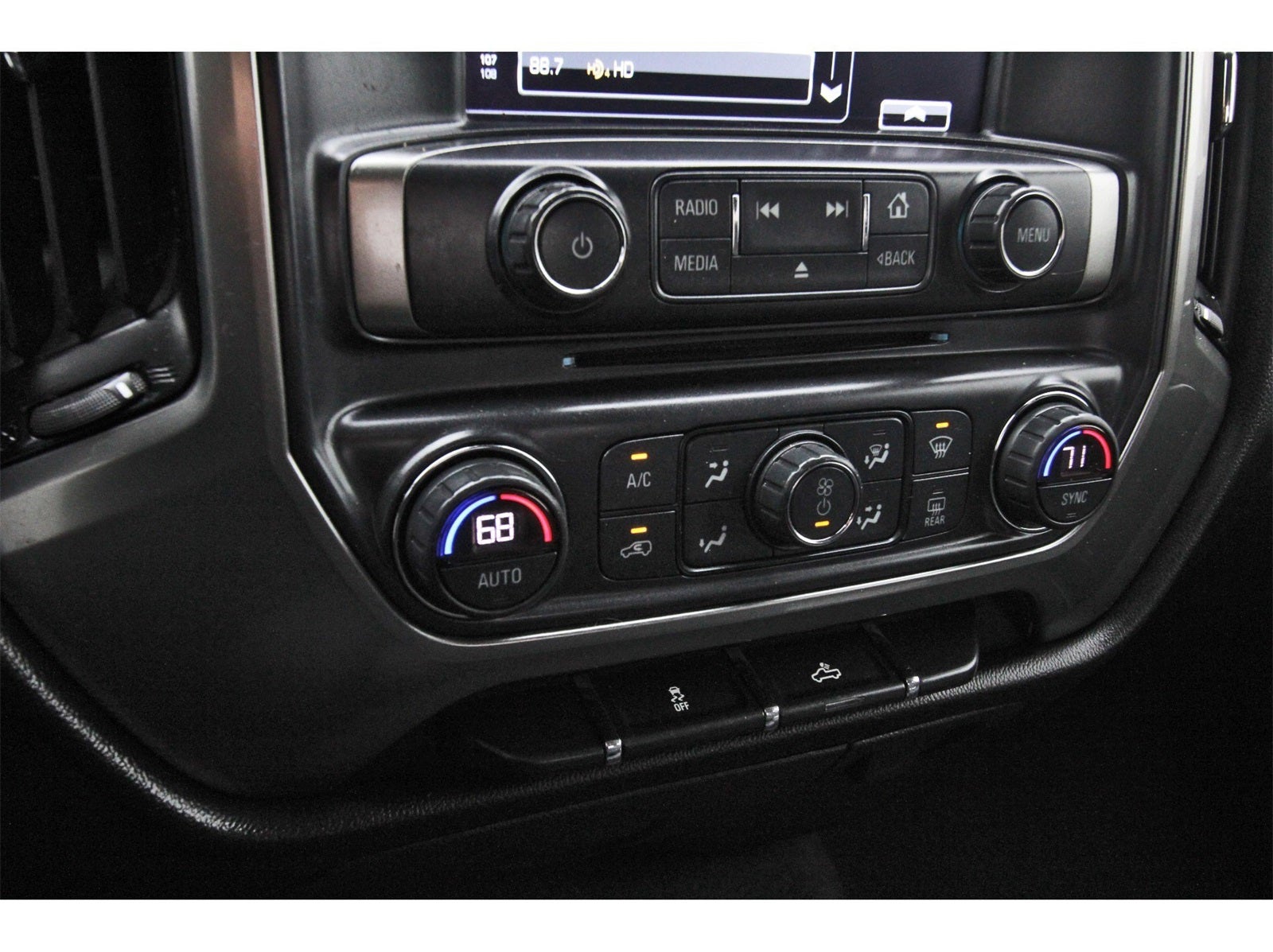 2018 Chevrolet Silverado 1500 LT LT1