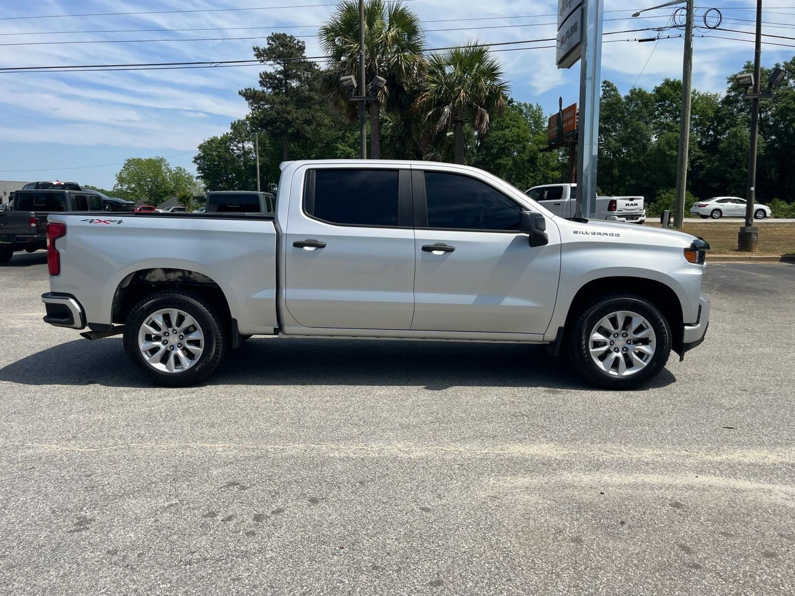 2022 Chevrolet Silverado 1500 LTD Custom