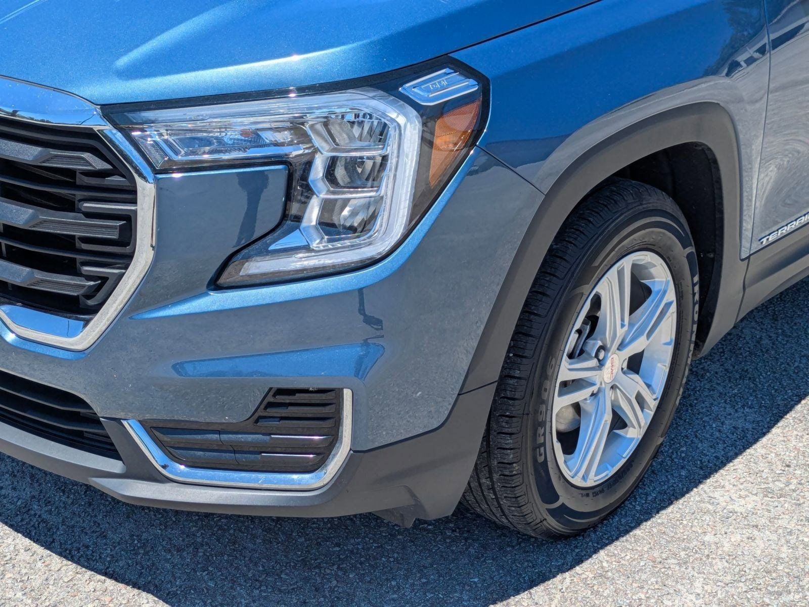 2024 GMC Terrain SLE