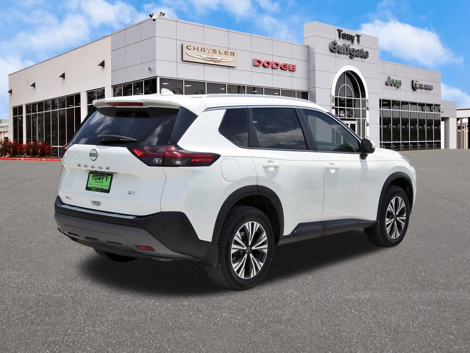 2022 Nissan Rogue SV